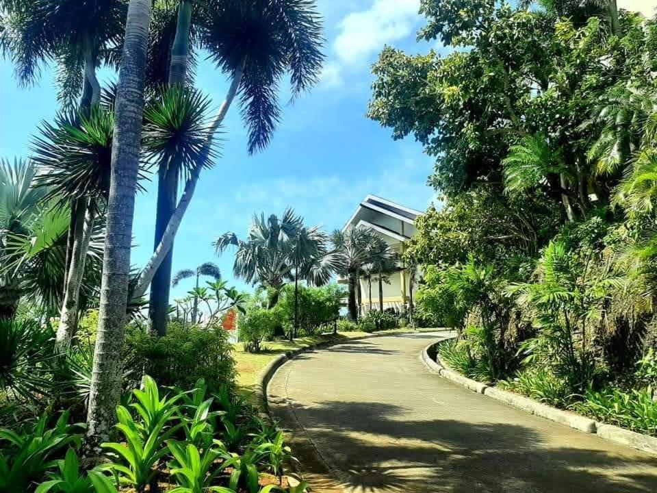 Appartamento Alta Vista De Boracay By Crystal Yapak Esterno foto